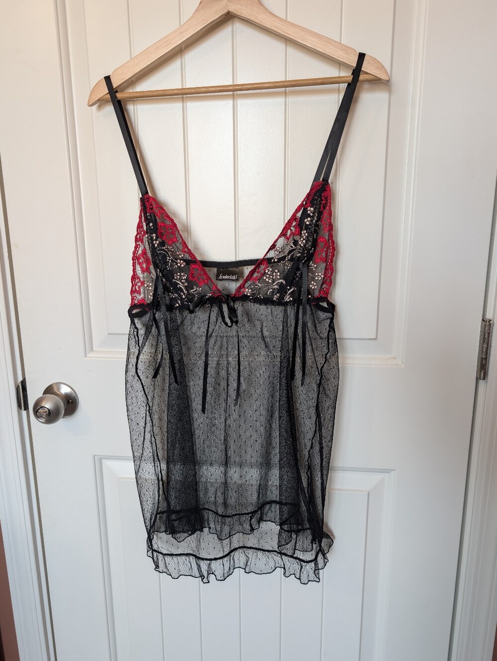 Frederick’s Of Hollywood Floral Lace Negligee Red/Black